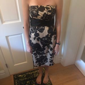 White House Black Market cocktail dress